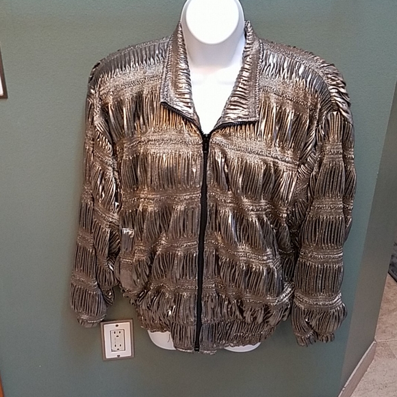 Silvery light weight shiny jacket - Picture 1 of 3